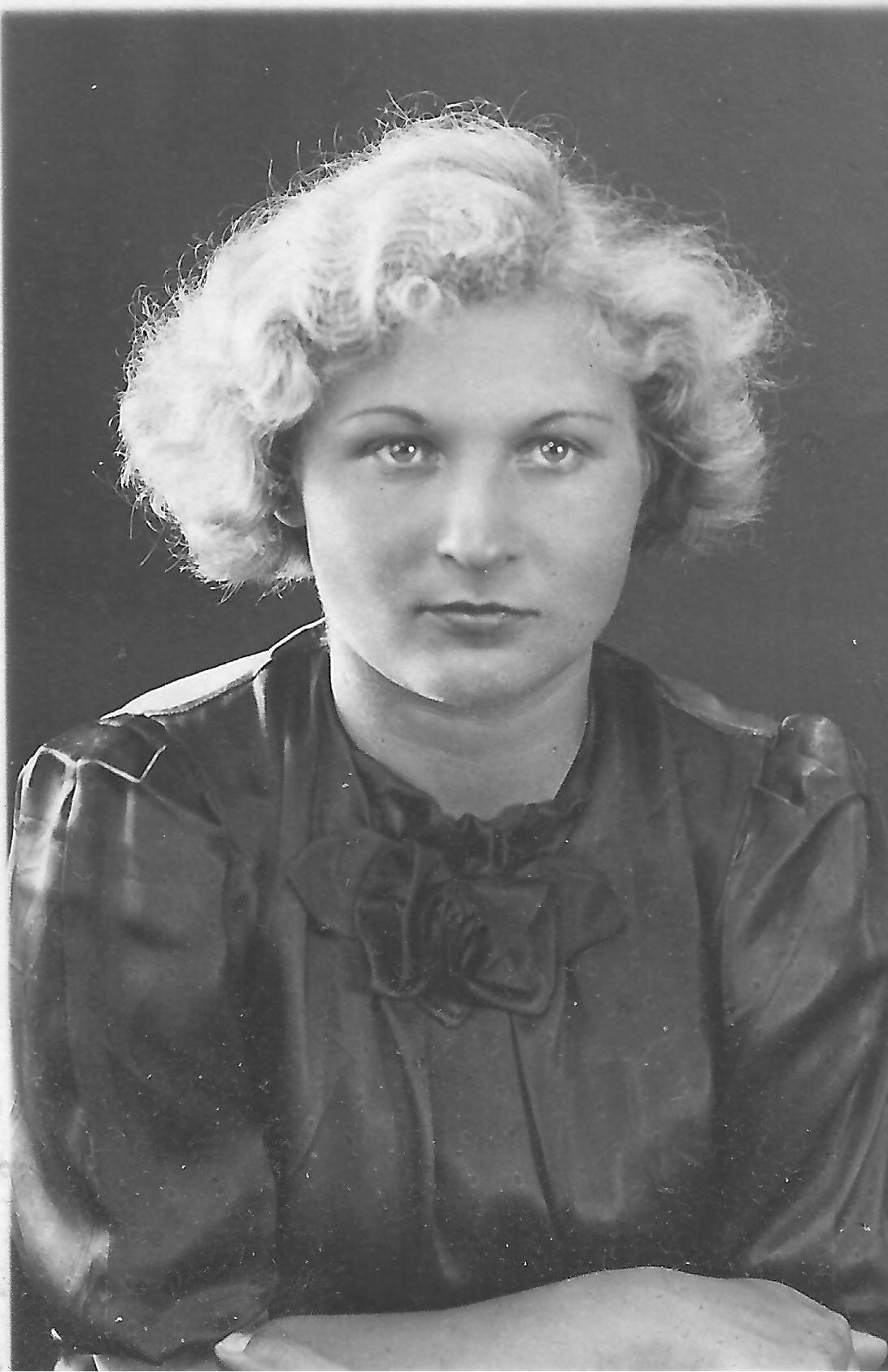 1938