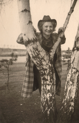 1938