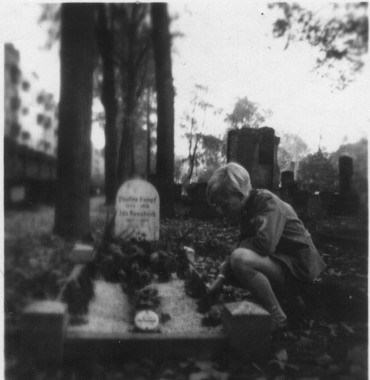 am Grab von Oma und Uroma